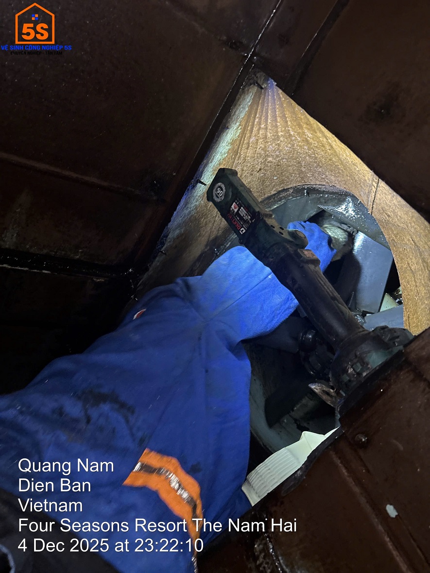 Vệ sinh cánh quạt