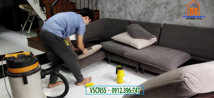 giat sofa quan ngu hanh son 3